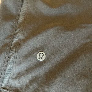Lululemon Pace Breaker Black LL Linerless 7” inseam shorts size Small